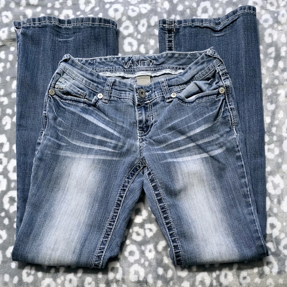 Vanity Blue Boot Cut Jeans with Distressed Look **SIZE 27×33 MID-RISE